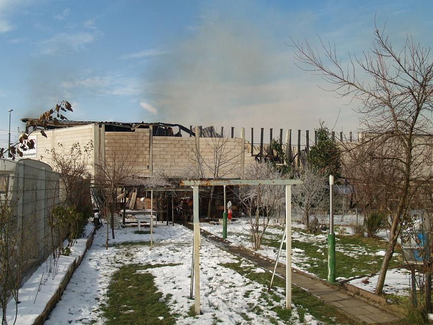 Grossbrand Holzlager Siegburg Industriestr P100.JPG